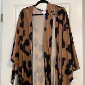 NWT LuLaRoe Savannah, leopard print
